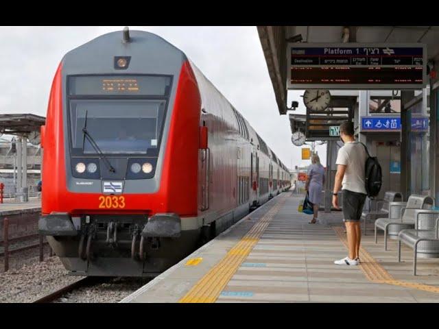 Toeic listening Part 1- AT THE TRAIN STATION có đáp án/luyện thi TOEIC.