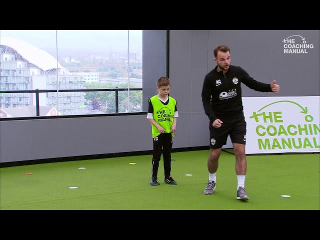 1 to 1 Football Practice: Ball Control, Passing and Movement