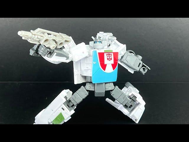 Wonderful Wheeljack ! Transformers LEGACY United Autobots Unite 5-Pack Wheeljack Chefatron Review