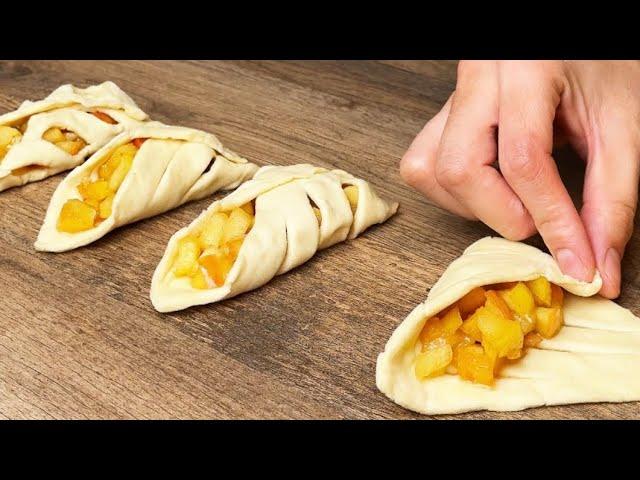 You have puff pastry and 2 apples! The easiest way to prepare a dessert!