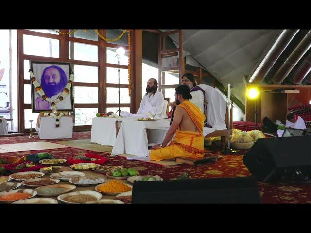 Navratri 2021 - Ashtami Chandi Homa with Rishi Nityapragya ji | Triveni Ashram Pune | Art Of Living