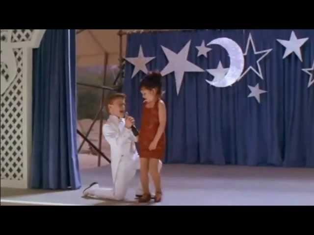 Los pequeños traviesos - Waldo y Darla en el show de talentos