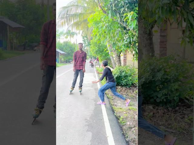  #skating #road #cycle #girl #funny #reaction #youtubeshorts #viralshorts #shortsvideo #shorts