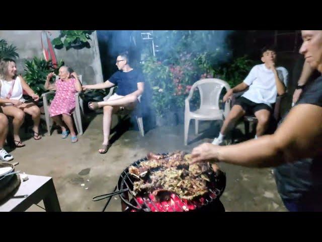 Haciendo una cena en despedida de la abuela Emilia