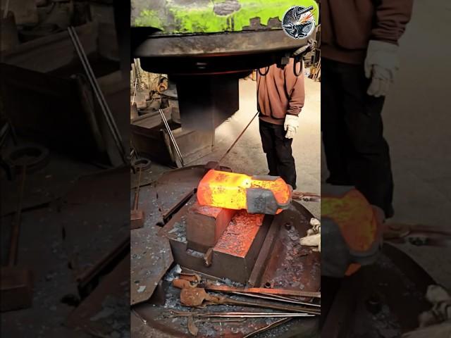 Traditional Forging: Crafting a Steel Pipe Bushing from Scratch