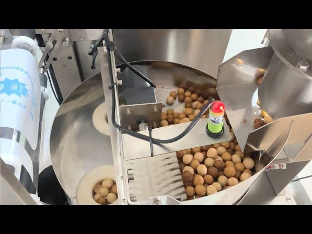 Small peanut snacks vffs packing machine, small nuts packaging machine