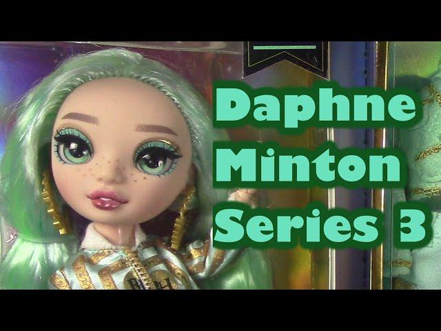 Adorable Daphne Minton Doll - Rainbow High Series 3 -  I love her!