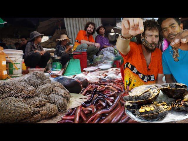 The most impressive street market I have ever visited: CAMBODIA