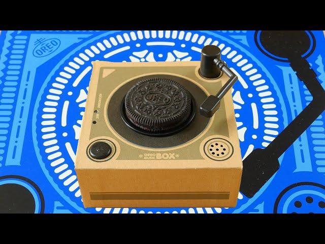 Giant Oreo Sound Box ( Oreo Music Box ) 大流行のオレオがレコードになるターンテーブルでジャイアントオレオの音を録音