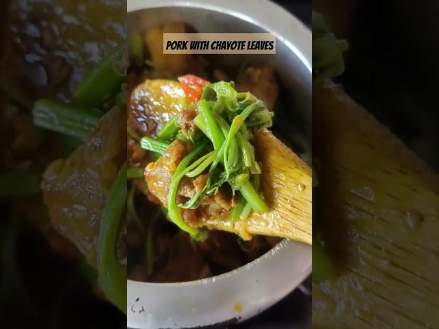 Pork with chayote leaves  #dailyvlog #sikkim #sikkimfood #pork #chayote #delicious #organicfood