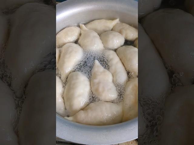 have you ever eaten boiled momo?? if not then you should try this #youtubeshorts #food