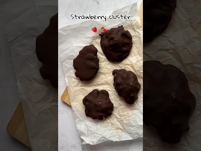 Strawberry cluster recipe #strawberry #valentinesday