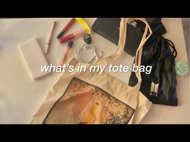 what’s in my bag | aesthetic tote bag