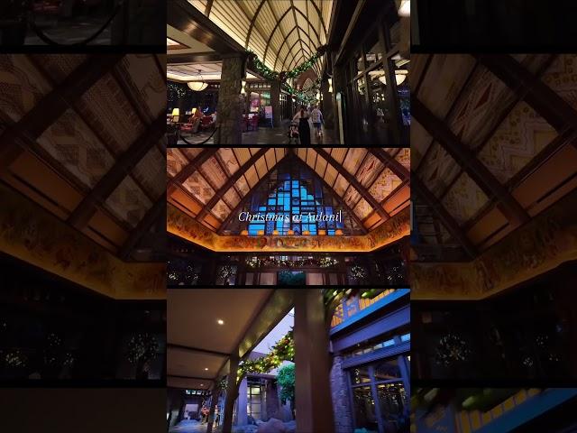Christmas Decorations at Aulani, a Disney Resort & Spa  #aulani #disneychristmas