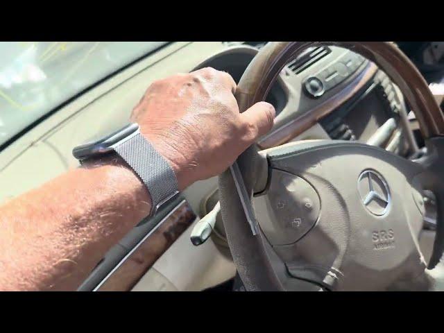 How to Remove Steering Wheel Airbag on a Mercedes-Benz: Torx 30