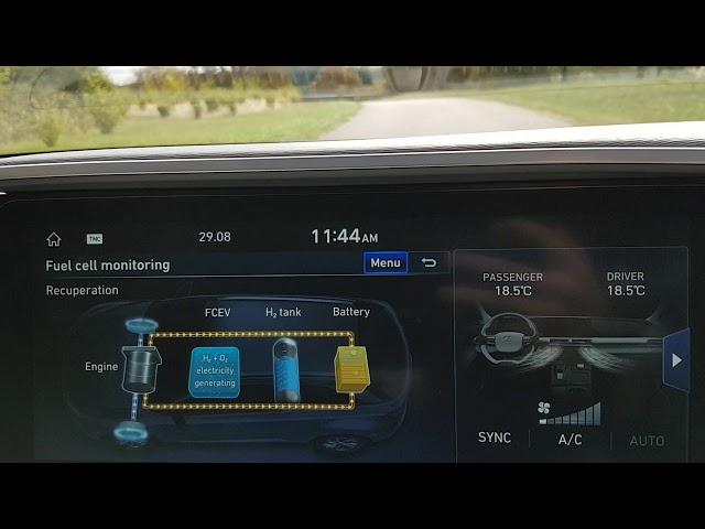 Hyundai NEXO fuel cell power distribution screen