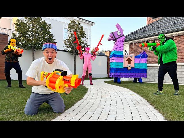 BIG FORTNITE Nerf Wars - Super Senya battle