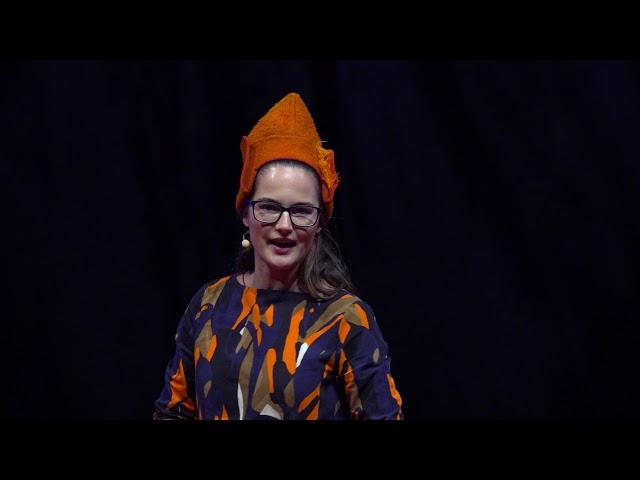 Önkéntesség, amivel mi is többet kapunk a világból | Fehér Anna Ditta | TEDxDanubia