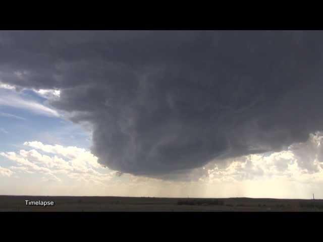 Ozthunder USA Strom Chase 2013. Protection. Kansas, Lovely rotating supercell, 7th May 2013