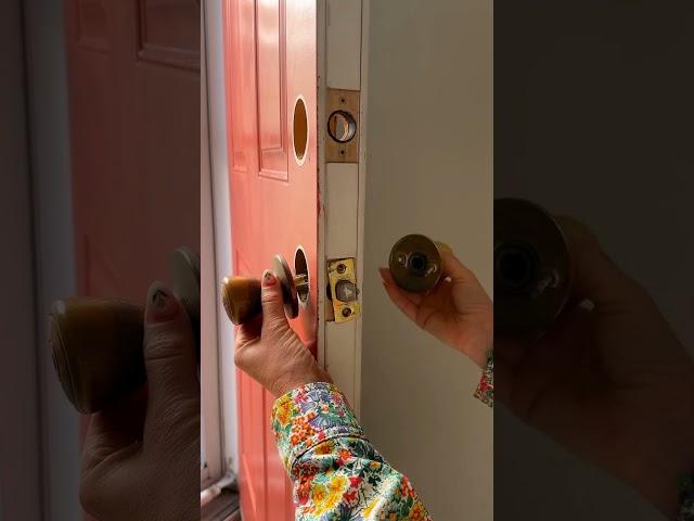 Love the Kwikset Halo Select Smart Lock & Prava handle! #THDKwikset #HomeDepotPartner @HomeDepot