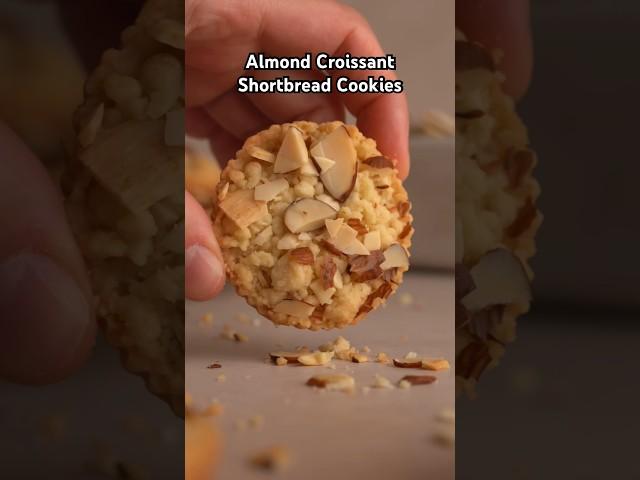 Easy Shortbread Crumble Cookies with Almond Filing! #cookies #recipe #baking #food #almond