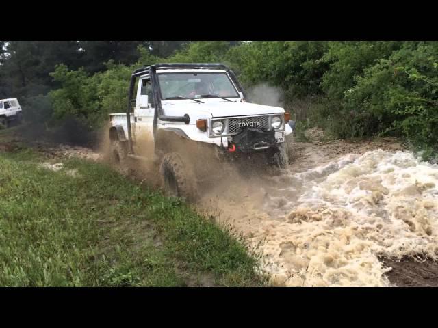 Toyota Landcruiser Hj75