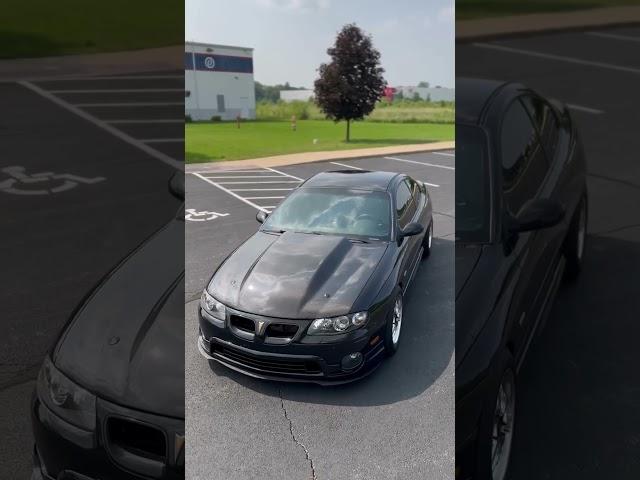 Black Pontiac GTO with Maverick Man Carbon Fiber Cowl Hood