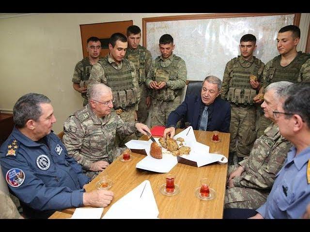 Hulusi Akar''dan Karakol Komutana Kek yiyeceğiz tabak yok mu oğlum!