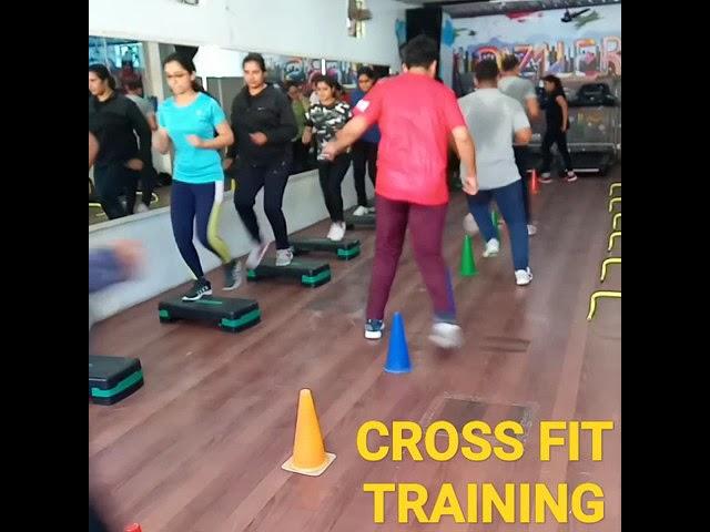 FAT BURNING CROSS FIT TRAINING GROUP ACTIVITY BY PARONIYA FITNESS CLUB 