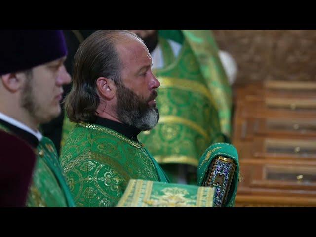 Архидиакон Роман Поликопа. Чтение Апостола в Святогорской Лавре.