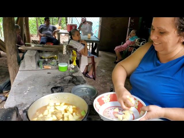 Alitas de pollo guisadas