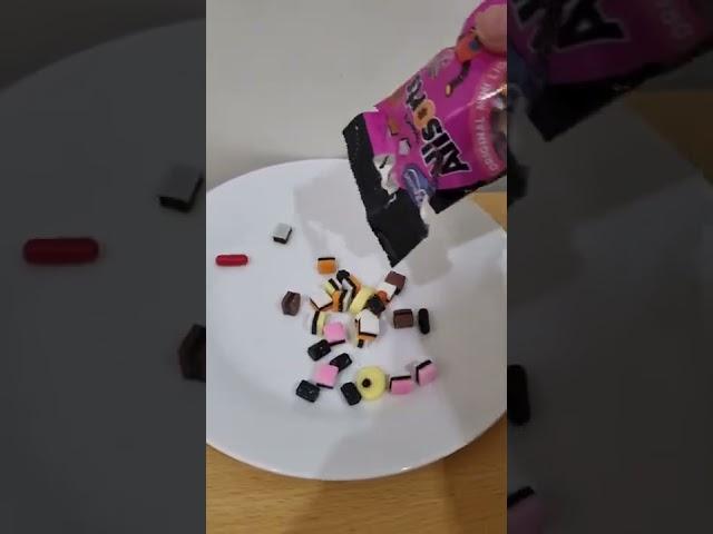 asmr very satisfying sounds LIQUORICE ALLSORTS
