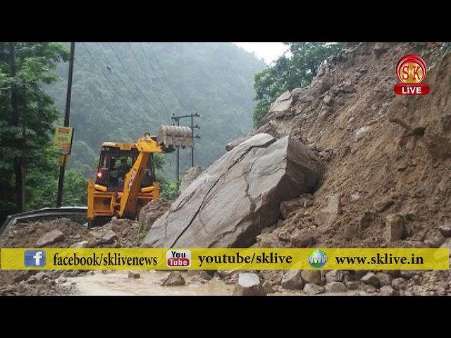 Toy-Train disrupted Due To landslide At Paglajhora