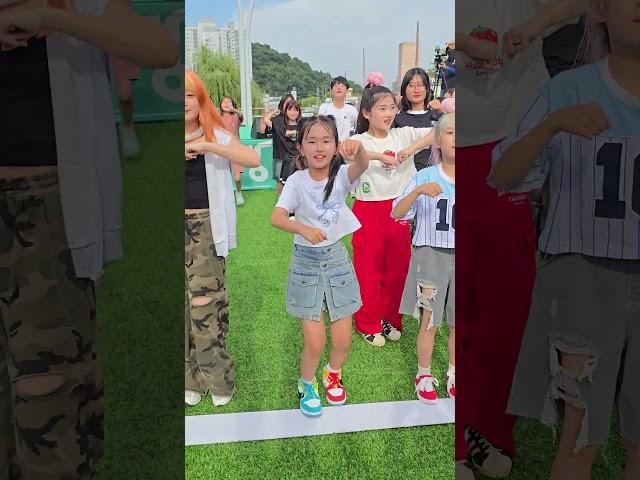 이게머야?#춤추는은채 #춤추는곰돌 #afstarz #챌린지 #love #댄스 #music #kpop #dance #tiktok #chatgpt #trending #순천시 #춤