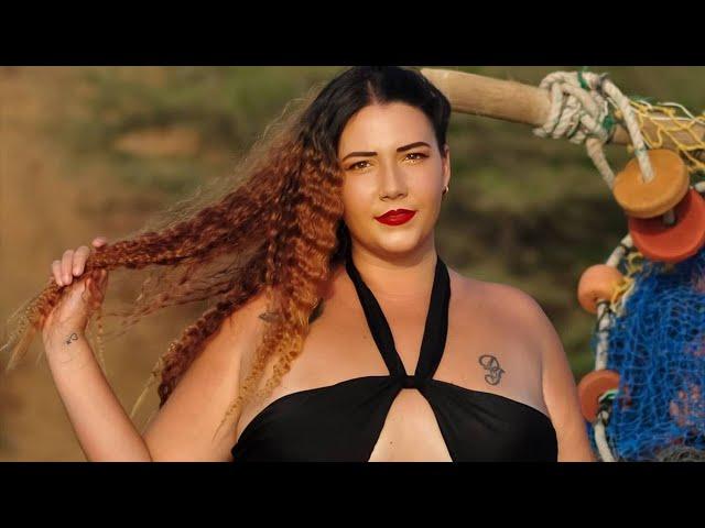 Lalli Tempodiviaggi Curvy Model & Plus Size Star | Wiki | Social Media Star | Curvy Haul Fashion