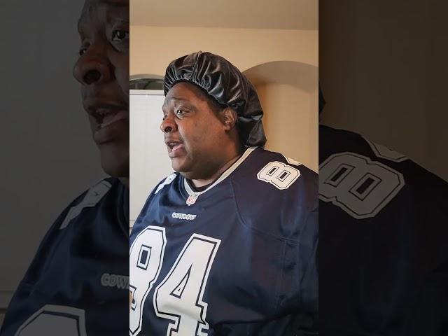 Cowboys fan gets kicked out after loss to the Bengals.