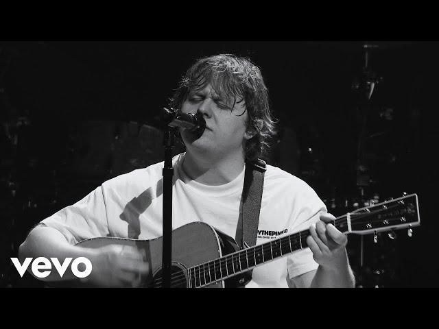 Lewis Capaldi - How I'm Feeling Now (Official Video)