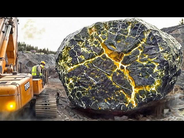 Man Cuts Open a Rare Meteorite He Discovered What Was Found Inside is Truly Mind Blowing!