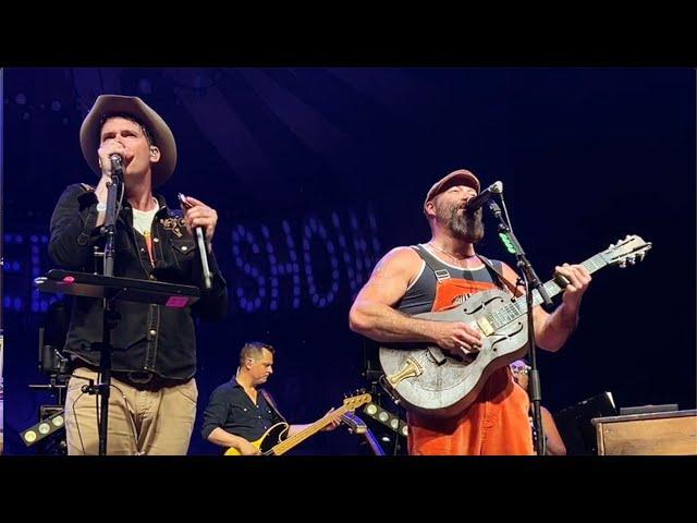 Rev. Peyton's Big Damn Band join Old Crow Medicine Show on stage in Indy