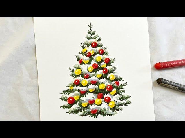 오일파스텔로 눈 쌓인 트리 그리기.Drawing a Christmas tree with oil pastels.