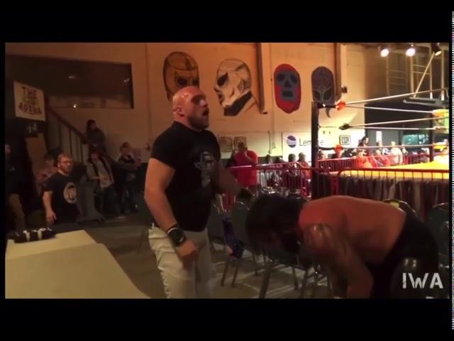 “IRON” Mike Braddock vs Aaron Williams (IWA-MS)