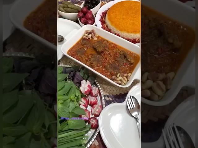 خورشت زرشک تازه کردی یه غذای سنتی ایرانی مخصوص مهمونی هاتون#غذا #غذای_خونگی #غذای_سنتی #خورشت #food