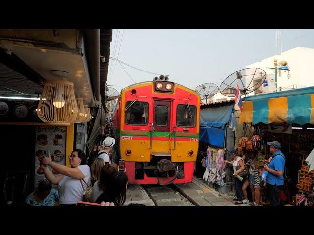 Thailand - Train Market