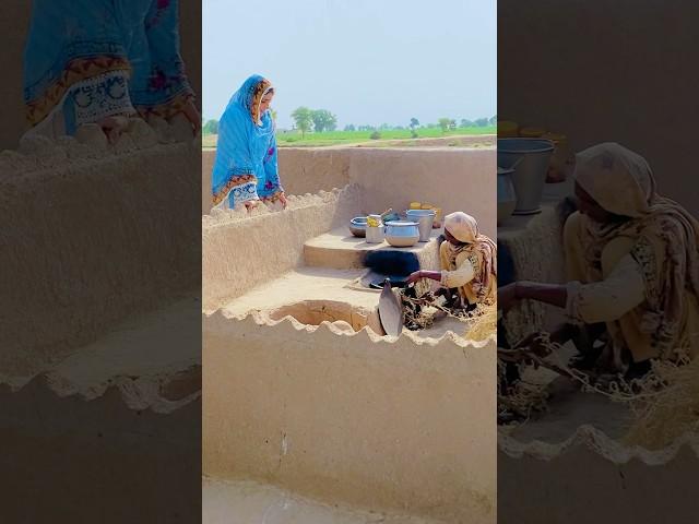 Look how women working in desert of cholistan #azraimran #desert #villages #villagelife #love