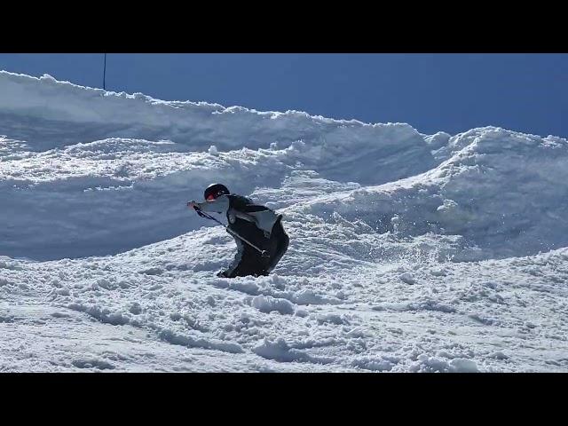 Jax's 2nd day skiing