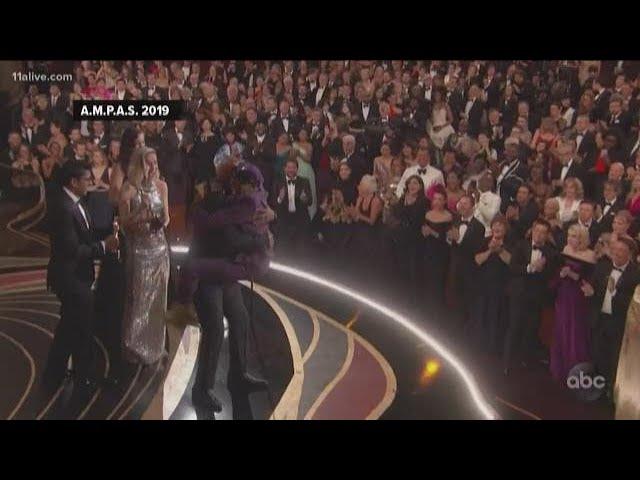 Spike Lee and Samuel L. Jackson have 'Morehouse' moment on stage at the Oscars