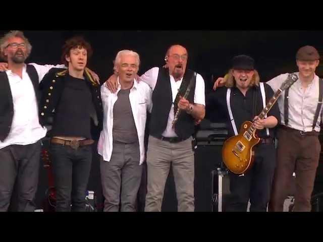 Jethro Tull's Ian Anderson - Locomotive Breath - Isle of Wight Festival 2015 - Live