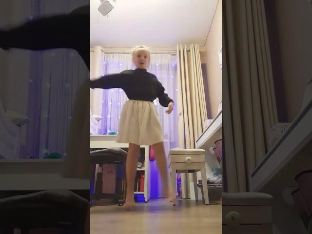 #тренд #тренды #новыйгод #танцы #новогодние #умка #dance #dancevideo