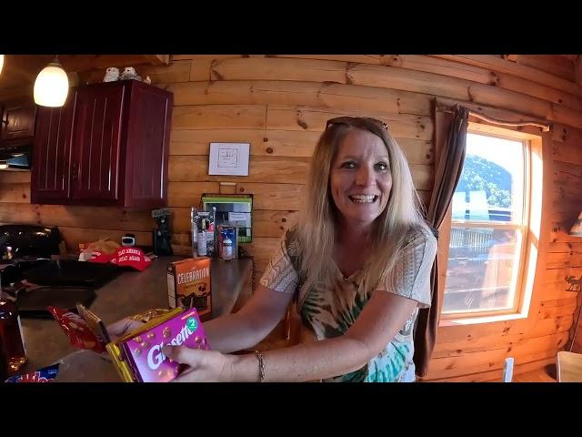 Gatlinburg: Best Breakfast & Dinner in the Smokies