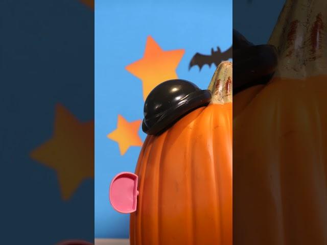 Mr. Potato Head Turns Into a Pumpkin #toystory #stopmotion #pumpkin
